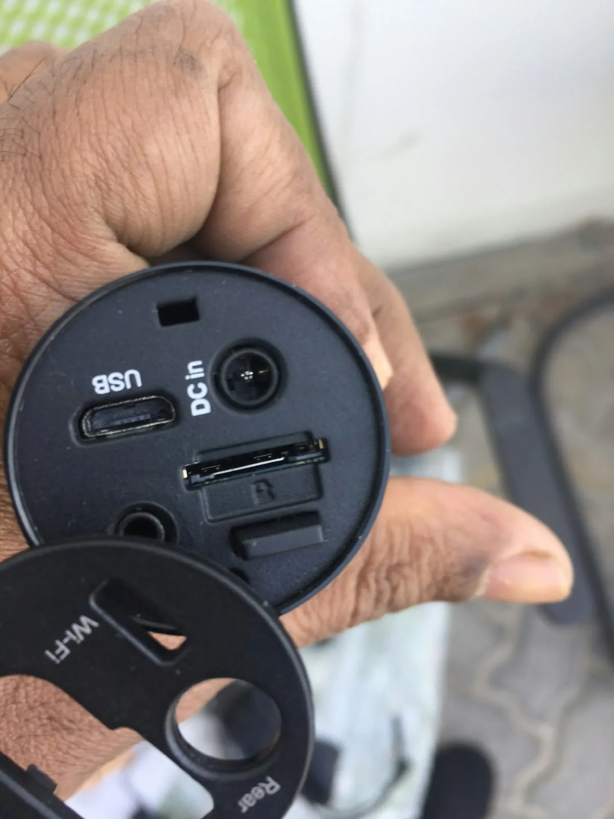 Forklift dash camera equipment and mounting base